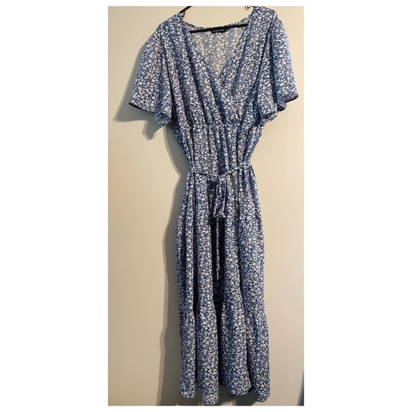 Blue & White Floral V-neck Short Sleeve Maxi Dress Plus Size 3XL - Picture 11 of 11